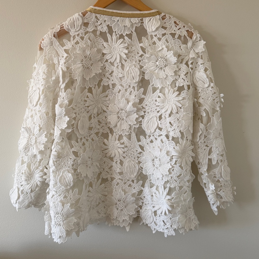 Michael Simon Floral Crochet Jacket White Gold Trim/Buttons Size Medium - Picture 5 of 8